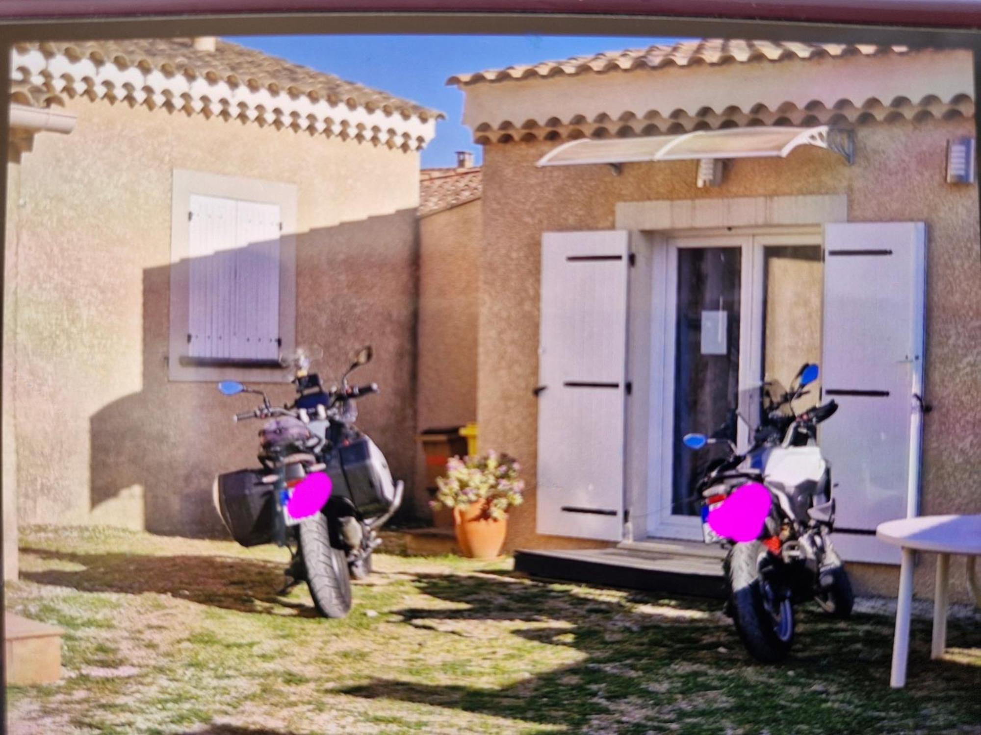 Petite Maison Meublee Entre Avignon Et Carpentras 莫里埃莱阿维尼翁 外观 照片